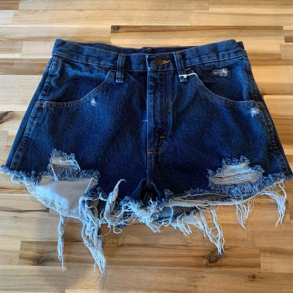 dark wash, rustler shorts